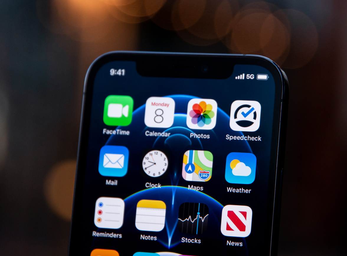 方正苹果手机维修分享为什么 iPhone 12 在冬季会自动关机 